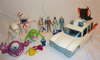 VINTAGE REAL GHOSTBUSTERS TOY/ ACTION FIGURE LOT, ECTO 1, STAY PUFT