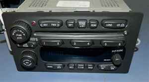 03 04 05 06 Chevy GMC 6 Disc CD Player Radio UC6 OE LKQ