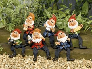 Smart Effect Sitting Gnomes 6 Pack Garden Features