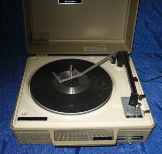 Portable Fully Automatic Multiplay GE Phonograph Record Player Very