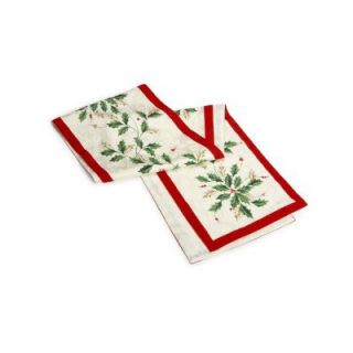 Lenox 104 Holiday Table Cloth   7353 Lenox Holiday 104/OBL IVY