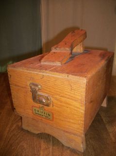 Griffin Shinemaster Shoeshine Box