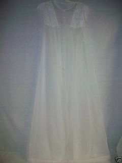 Vintage Henson Kickernick Robe Nightgown Sz 34 White