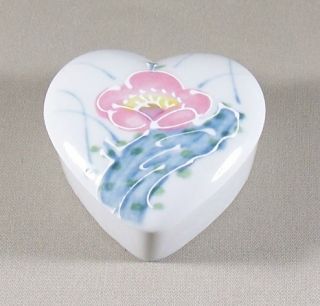 Heart Shaped Porcelain Trinket Box Painted Floral Japan