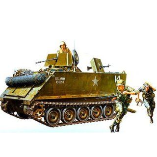  Armoured Personnel Carrier Tank w/Soldiers 1/35 Tamiya Toys & Games