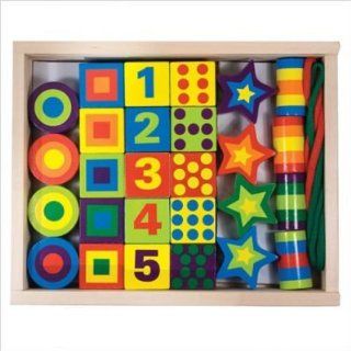 Melissa and Doug 3775 Lacing Beads in a Box Craft Set