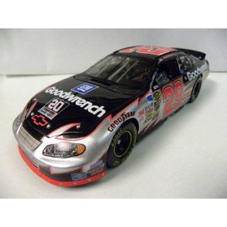 1/24 Scale Action Nascar #29 Kevin Harvick 2005 Monte