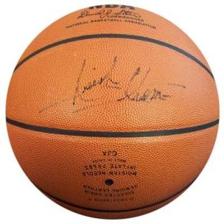 Isiah Thomas Autographed Signed Spalding Leather Basketball PSA/DNA #