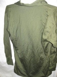 Military Issue Green Sleeping Shirt Small Moisture Heat