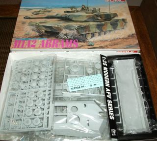 DML 1 35 M1A2 Abrams Tank Plastic Model Kit