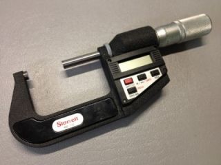Starrett No 733 Electronic Micrometer 1 2 with Case
