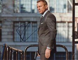 Daniel Craig 007 James Bond Autograph New Bond Film Skyfall Shot