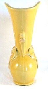 Vintage Shawnee Pottery Vase Yellow Gold Bow Knot USA 819