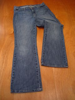 St. Johns Bay Womens Size 12 Short Inseam 29 Blue Jeans Boot Cut 1%