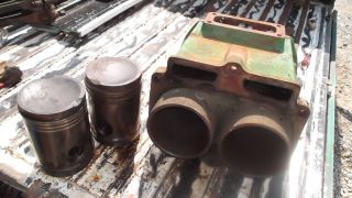 John Deere Styled A Block and Piston Set A3462R A3282R  