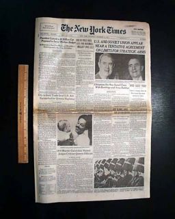 JOHN WAYNE GACY Serial Killer Rapist Pogo the Clown ARRESTED 1980 NY Newspaper  