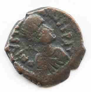 Justinian I 1 2 Follis Constantinople s 164 EB 3926