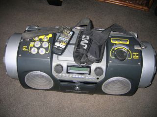 JVC RV DP100 Kaboom Boombox