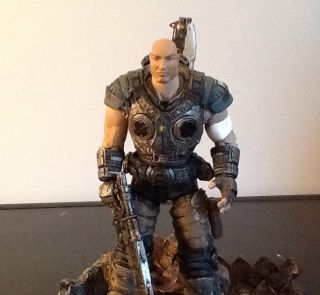 Gears Of War 3 NECA CUSTOM MINH YOUNG KIM WITH EXTRA WEAPONS One Of A