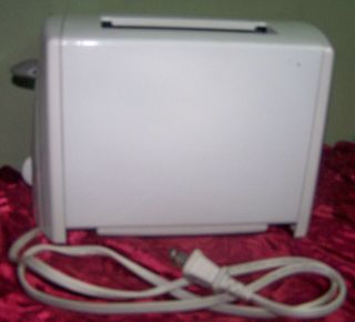 Kitchen Gourmet 2 Slice Toaster Pre Owned Nice