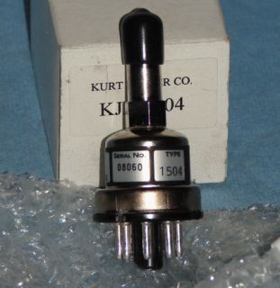 Kurt Lesker KJL 1504 Thermocouple Vacuum Gauge