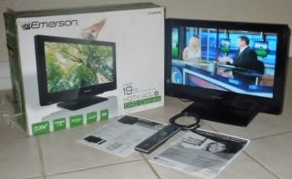 Emerson Flat Screen LCD HDTV w DVD Player HDMI