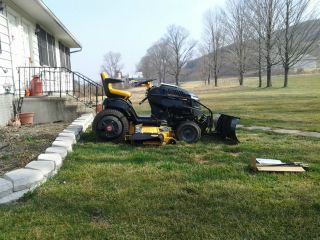 2010 Sear Lawn and Garden Tractor