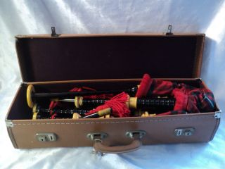 Lawrie Red Green Plaid Bagpipes w Carrying Case Keys Accessories Vtg