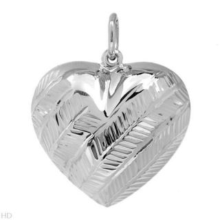 Brand New Heart Pendant of 925 Sterling Silver SP39