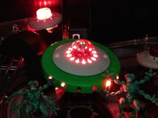 Attack from Mars Pinball Machine Evil Red Martian Mothership Expansion