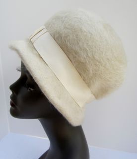  Ladies Hat 1960s Retro Cream Bucket Fuzzy Wool Merrimac MAD MEN Exc