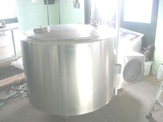 150 Gallon Bulk Milk Cooling Tank