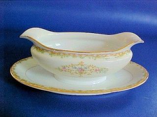 Noritake Mystery #157 Gravy Boat Fixed Underplate Floral Sprays Gold