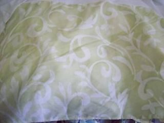 Pastel Green Floral Scroll Bed SkirtTwin/Full/Queen/K