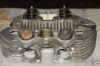 TRIUMPH BRITISH MOTORCYCLE ENGINE TOP CYLINDER HEAD with VALVES