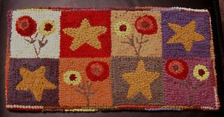 Posies and Stars Primitive Rug Hooking Kit with #8 Cut Wool Strips