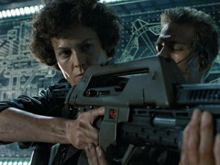 SD6134 Ellen Ripley M41 A Pulse Rifle Aliens Sigourney Weaver 24x18