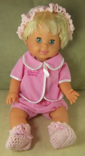 VINTAGE BETSY WETSY BABY DOLL 1989 DRINK & WET PINK OUTFIT & CROCHET