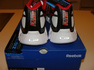 2011 12 Reebok Calgary Flames NHL Size 10.5 Zig Zag Dynamic Shoes