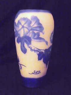 STRIKING SIGNED GALLE CAMEO GLASS VASE   BLUE MORNING GLORIES ON WHITE