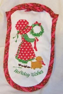 Greetings Holly Hobbie Christmas Fabric Oven Mitt NEW Great Gift