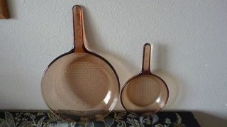 Pyrex visions Fry Pans, Set of 2, Lg and Small Waffle Bottom