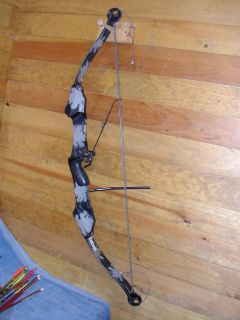 PSE FIRE FLITE COMPOUND BOW RIGHT HAND