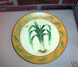 TOYO TRADING  VEGATABLE PLATE  10 COLLECTOR PLATE