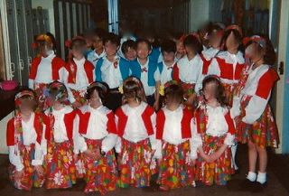 15 GIRLS&10 BOYS “HUNGARIAN FOLK GYPSY” COSTUMES & 2 TAMBOURINES 7