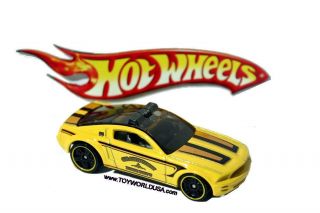 2012 Hot Wheels Mystery Models 14 Ford Mustang GT Concept