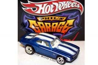 Hot Wheels Phils Garage 69 Chevy Camaro 30 Car Set