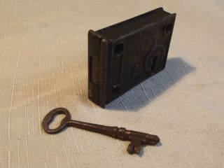  Vintage Antique Cast Iron Skeleton Key Door Lock Box Rim Lock Tiny
