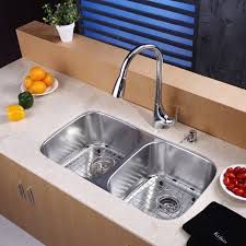 Kraus KBU22KPF1621KSD30CH 32 inch Undermount Double Bowl Stainless Steel Kitchen Sink with Chrome Kitchen Faucet and Soap Dispenser