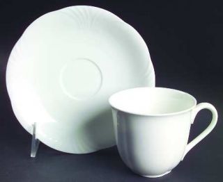 Villeroy & Boch Arco Weiss Flat Cup & Saucer Set, Fine China Dinnerware   All Wh